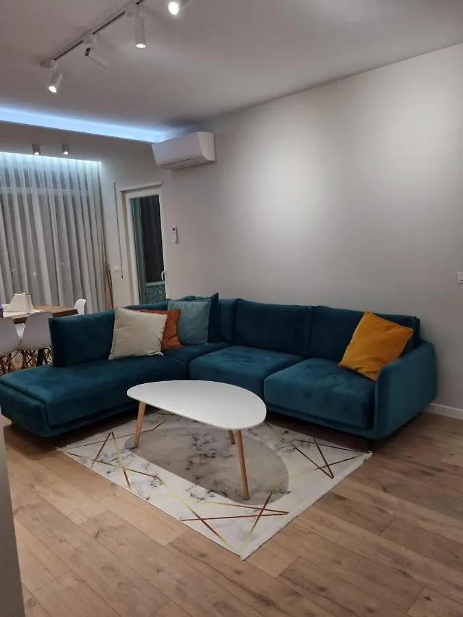 דורס Star Apartament Gjiri Lalzit, Lura 2