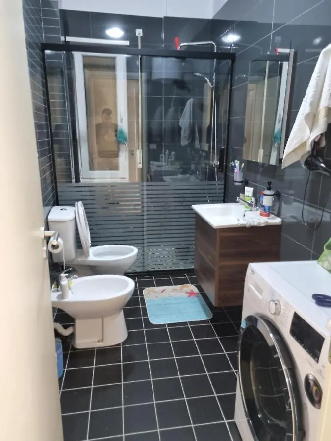 דורס Star Apartament Gjiri Lalzit, Lura 2 דירה