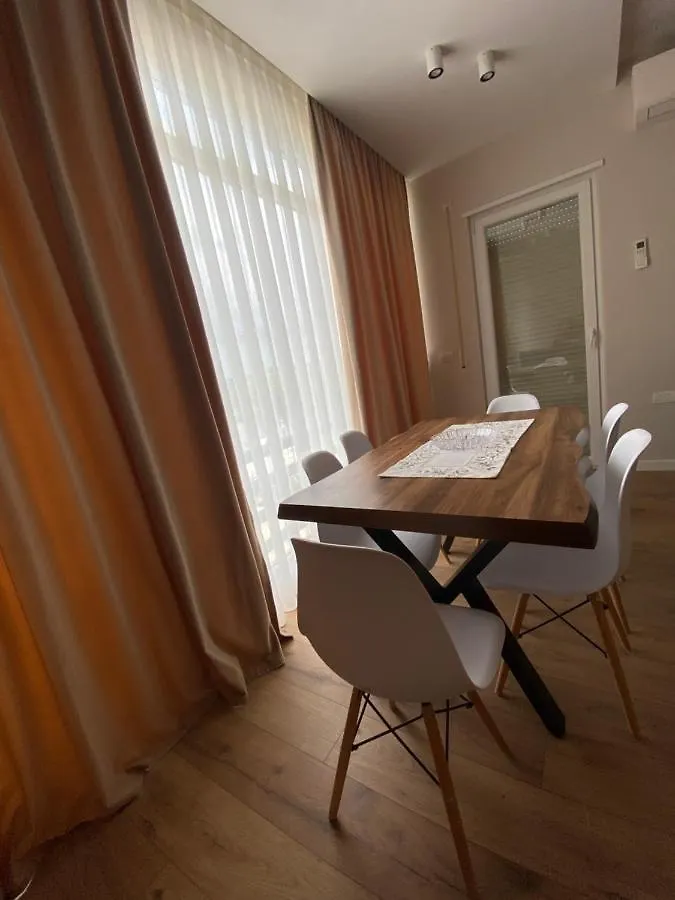 דורס Star Apartament Gjiri Lalzit, Lura 2 0*,  אלבניה